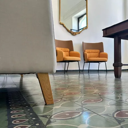 Dimora Ferdinandea Affittacamere 4*